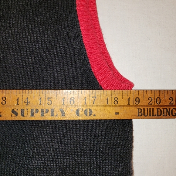 Mountain Lake Black and Red Argyle Vest - Picture 8 of 9